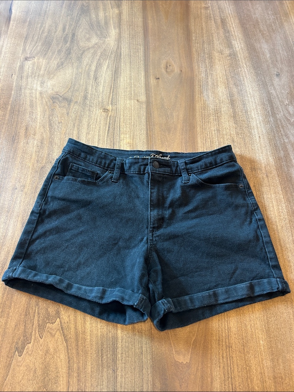 Universal Thread Black Rolled-Hem Denim Shorts